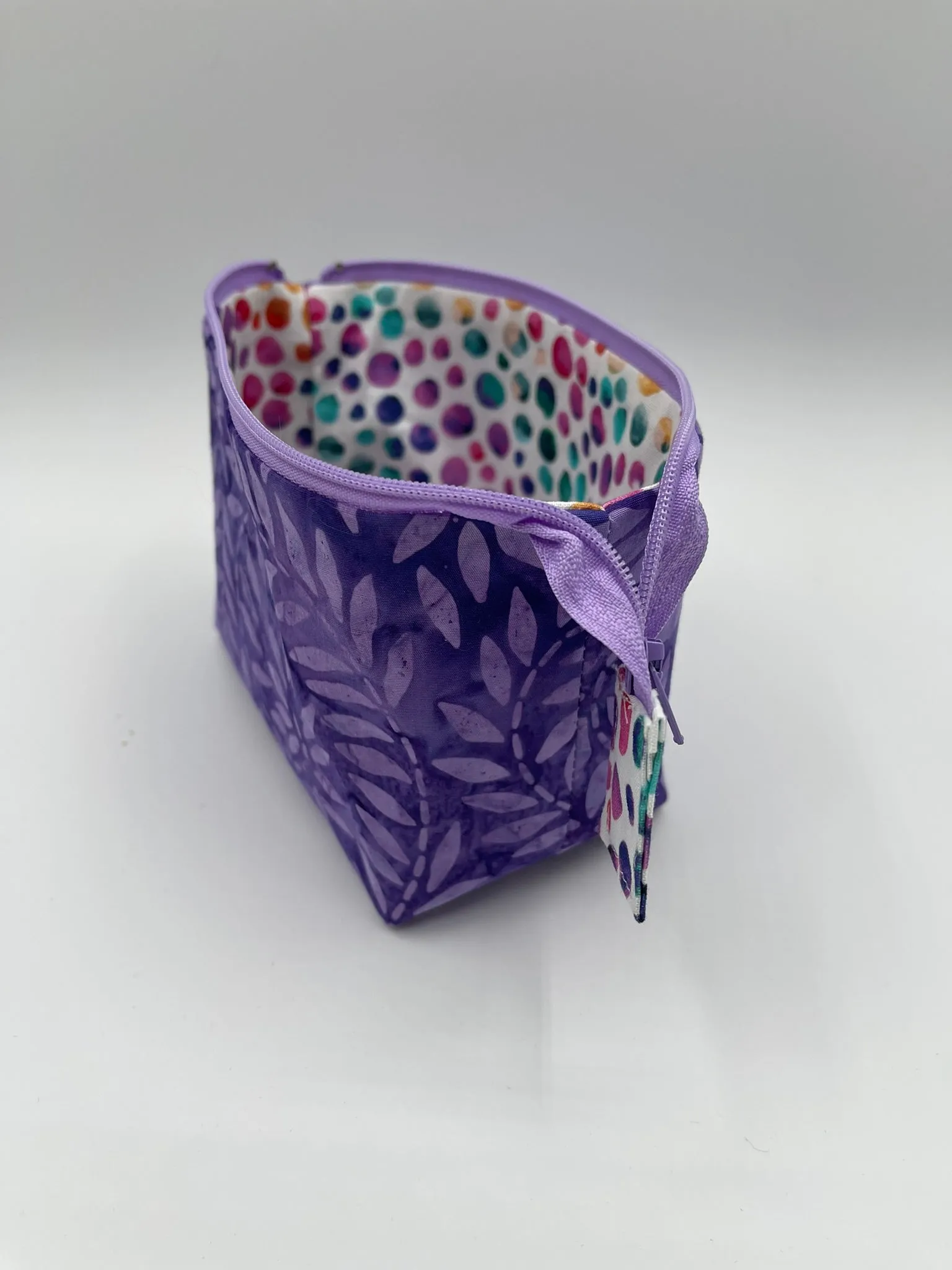 Zipper Bucket Bag - Purple Batik