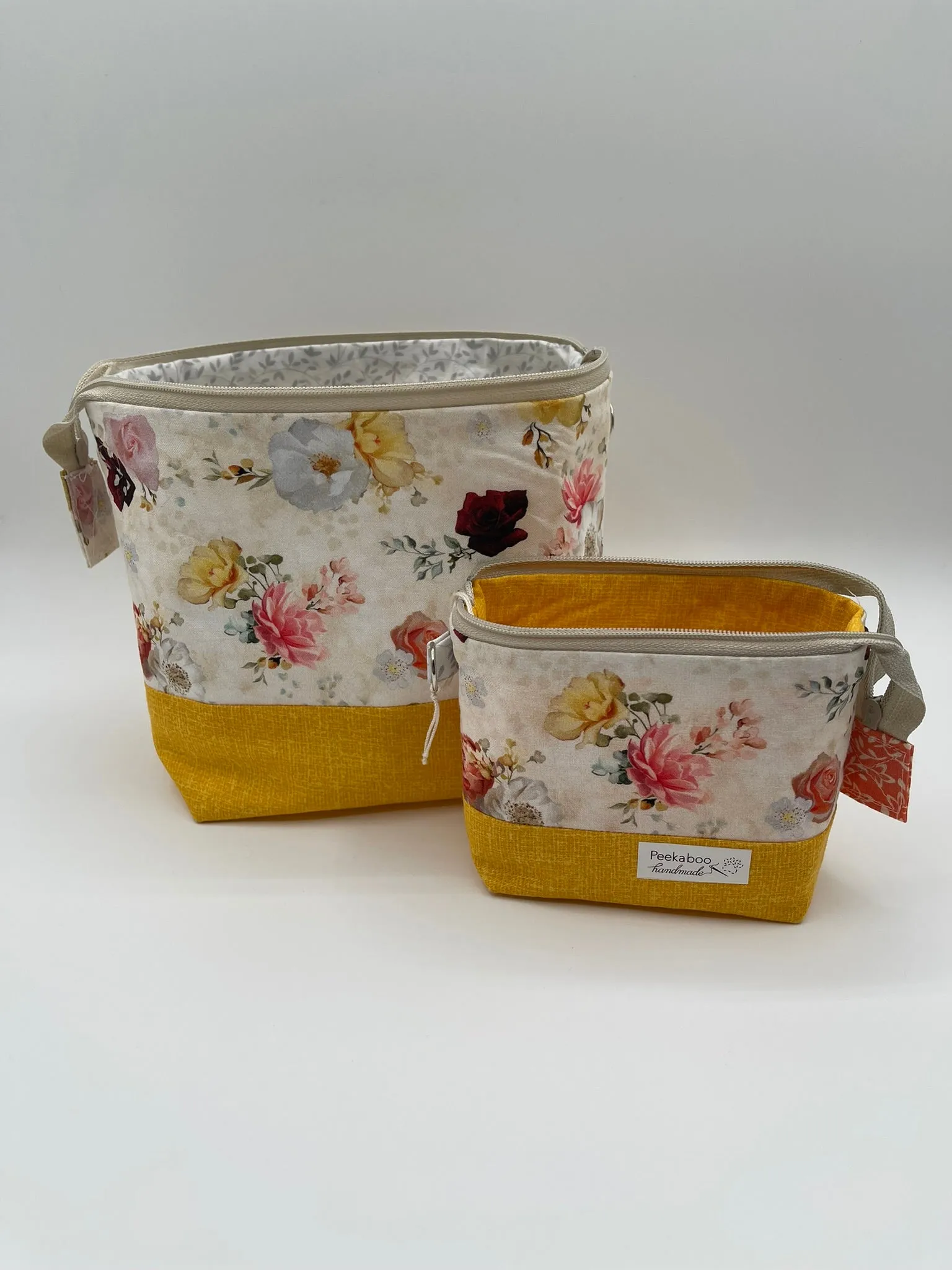 Zipper Bucket Bag - Roses